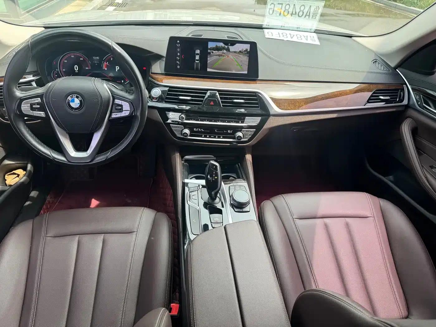 2018 BMW 5 Series 525Li Luxury Package — миниатюра 14