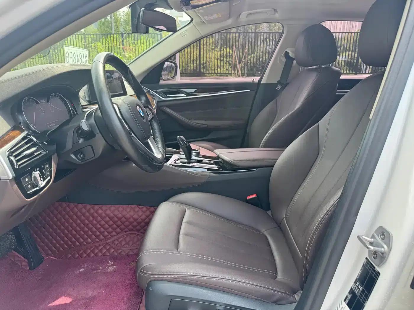 2018 BMW 5 Series 525Li Luxury Package — миниатюра 7