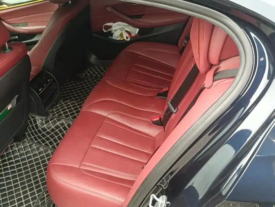 2018 BMW 5 Series 530Li xDrive M Sport Package — миниатюра 11