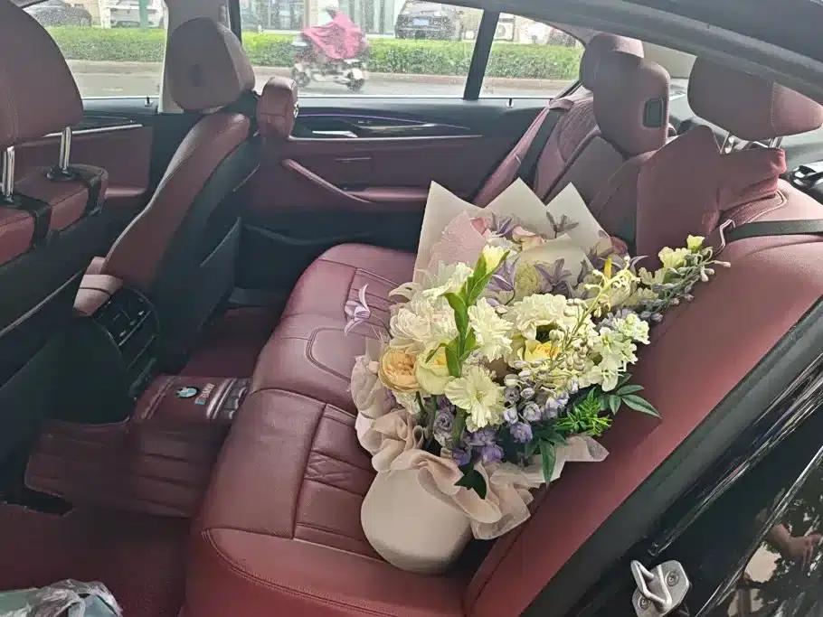 2021 BMW 5 Series 525Li Luxury Package — миниатюра 11