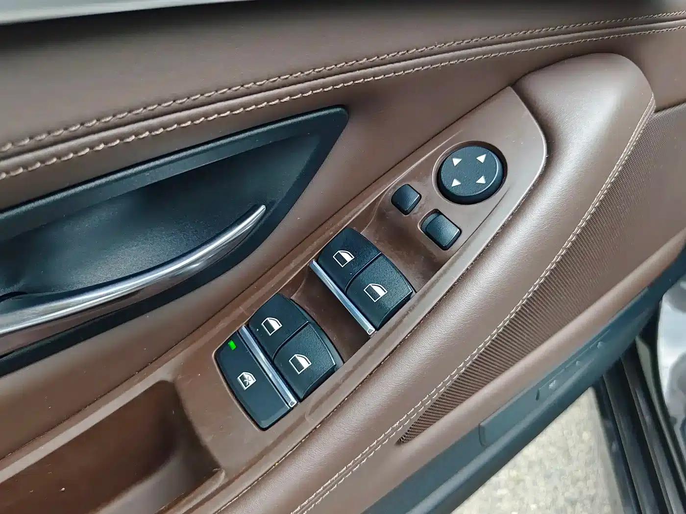 2014 BMW 5 Series 525Li Luxury Design Package — миниатюра 15