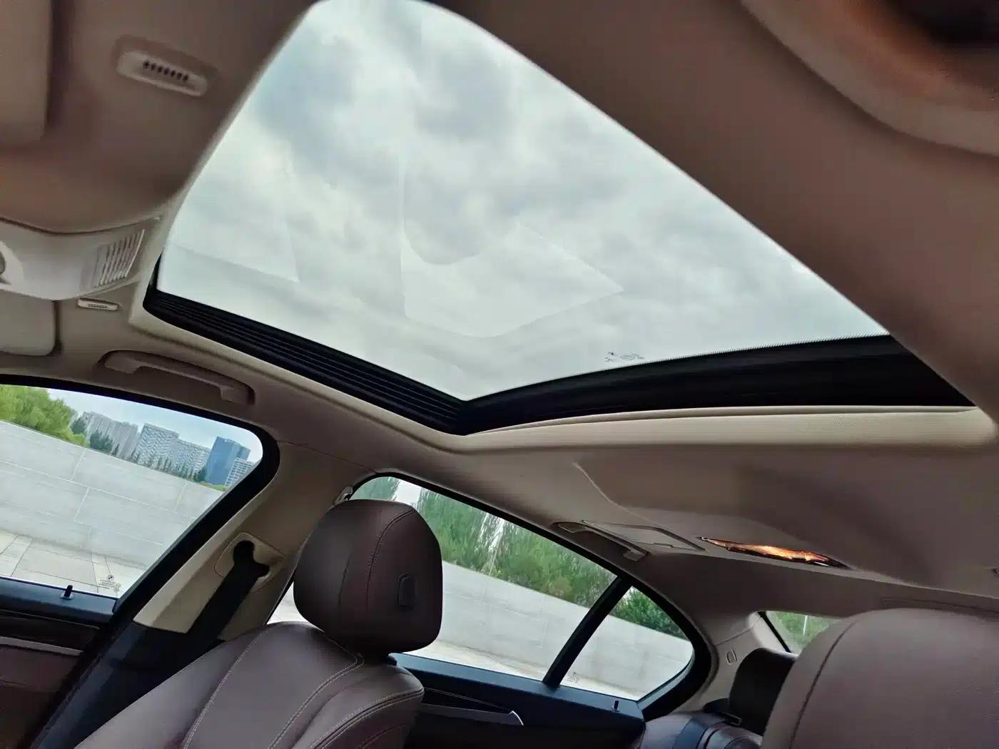 2014 BMW 5 Series 525Li Luxury Design Package — миниатюра 8