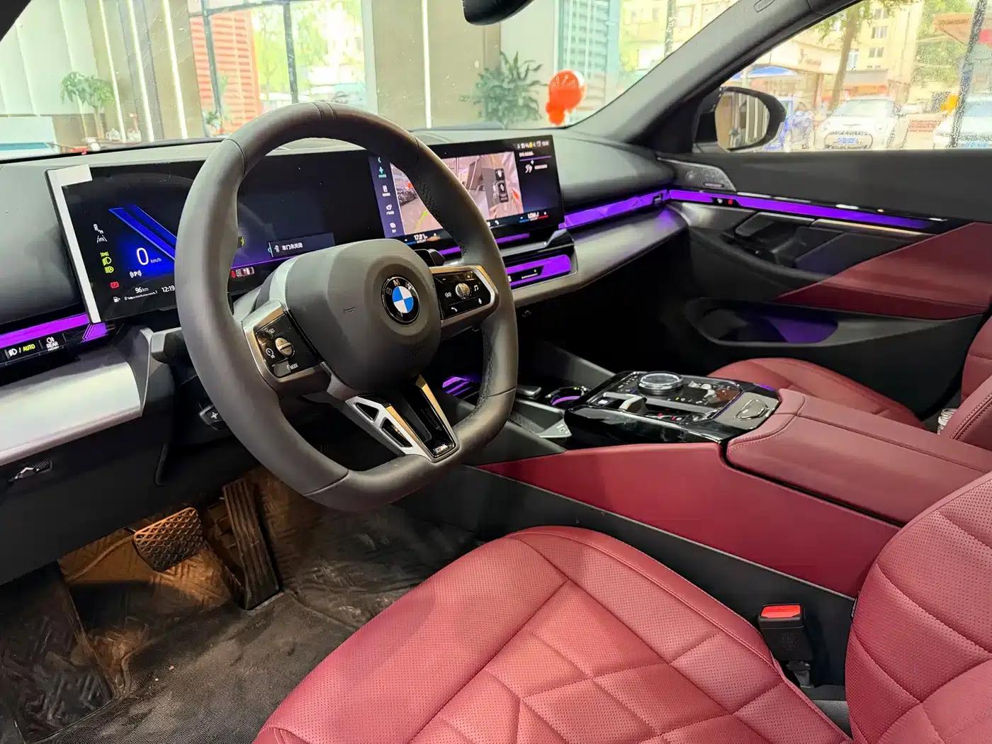 2025 BMW 5 Series 530Li Leading Edition M Sport Package — миниатюра 6