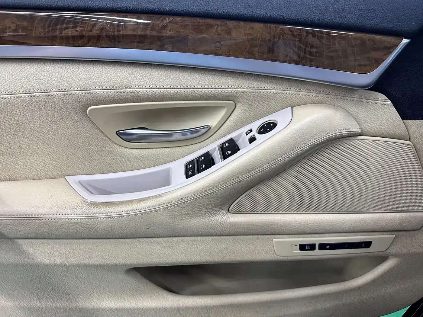2011 BMW 5 Series 528Li Luxury — миниатюра 16