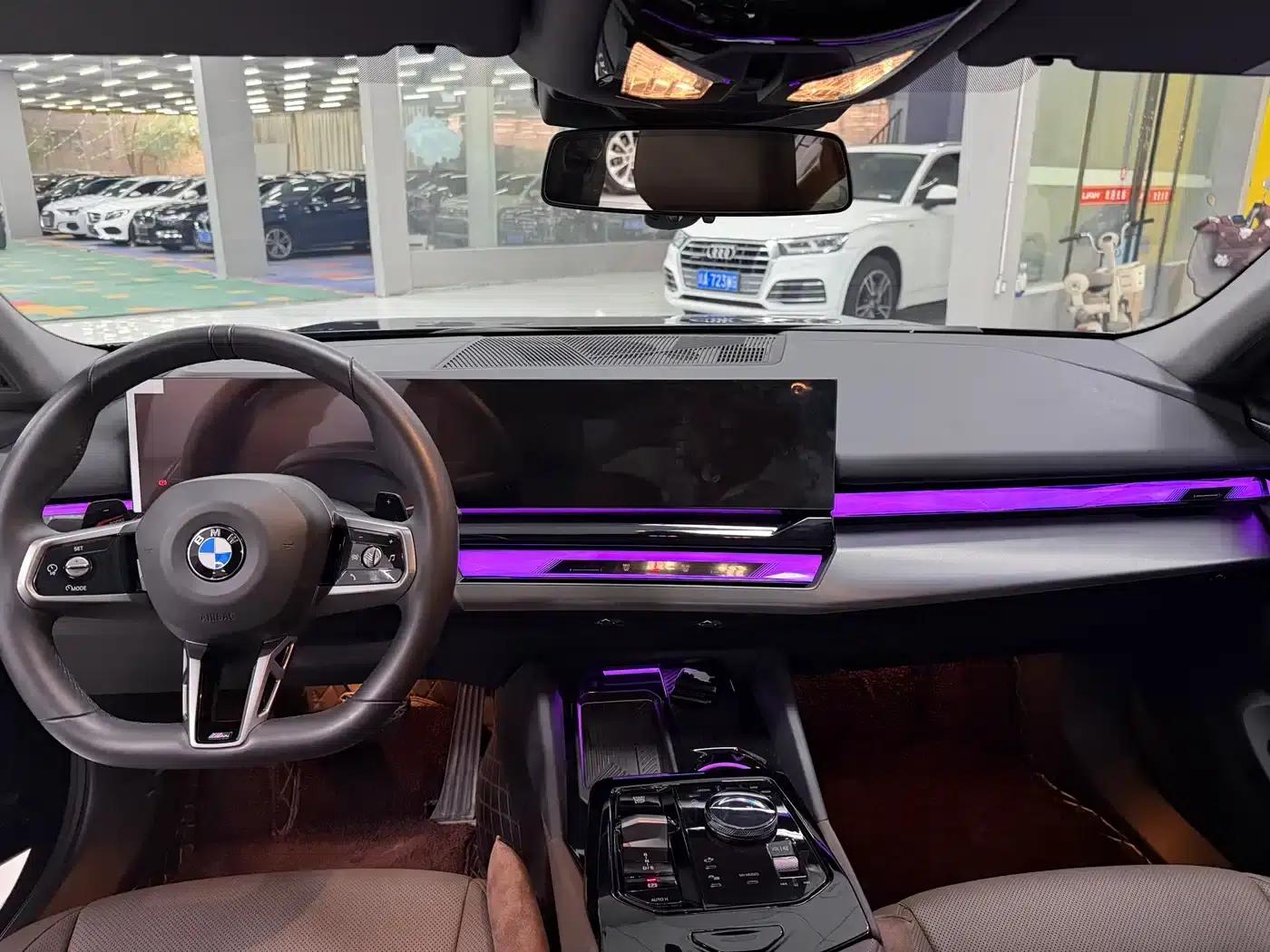 2024 BMW 5 Series 530Li Leading Edition M Sport Package — миниатюра 6