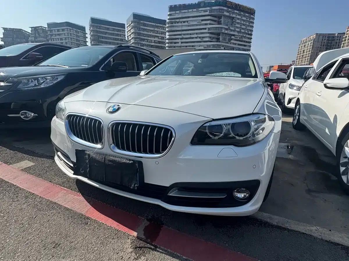 BMW 5 Series 2017 525Li Leading Edition — миниатюра 1