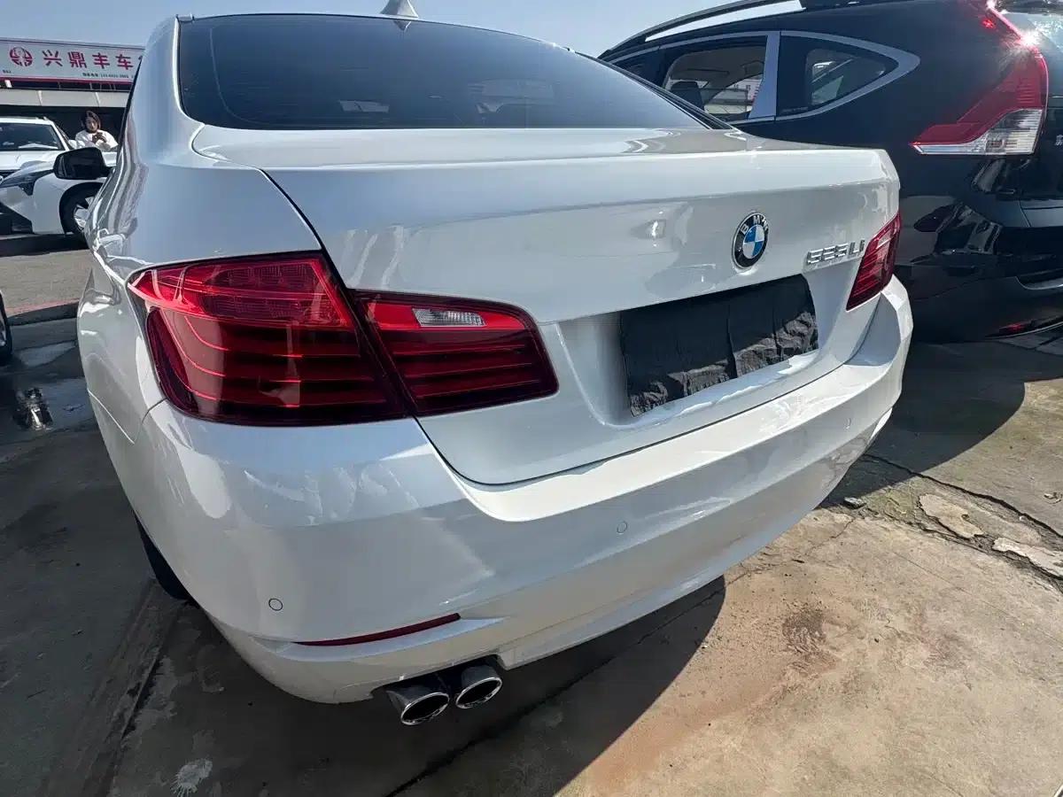 BMW 5 Series 2017 525Li Leading Edition — миниатюра 16