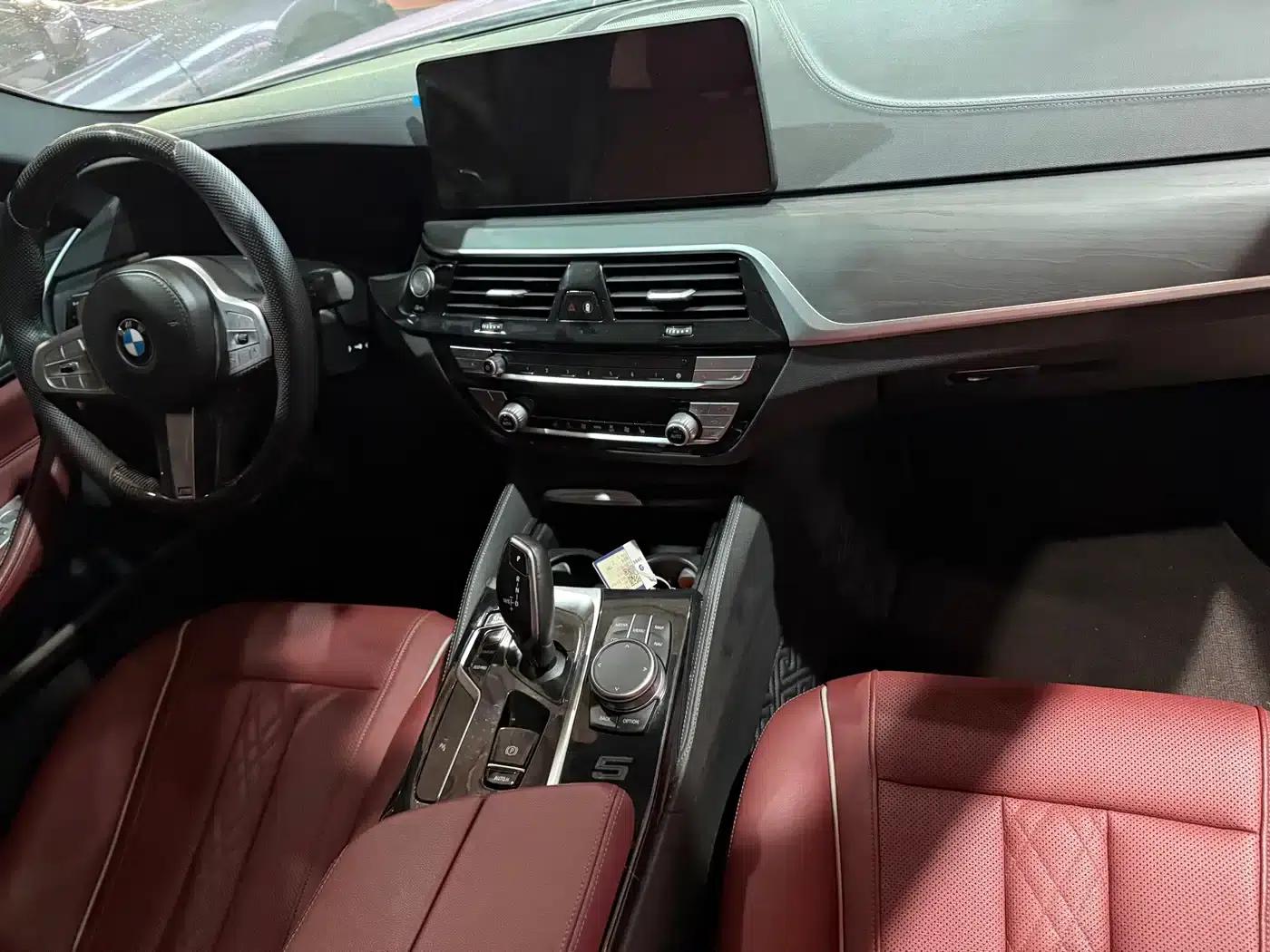 2022 BMW 5 Series 530Li Leading Edition M Sport Package — миниатюра 5