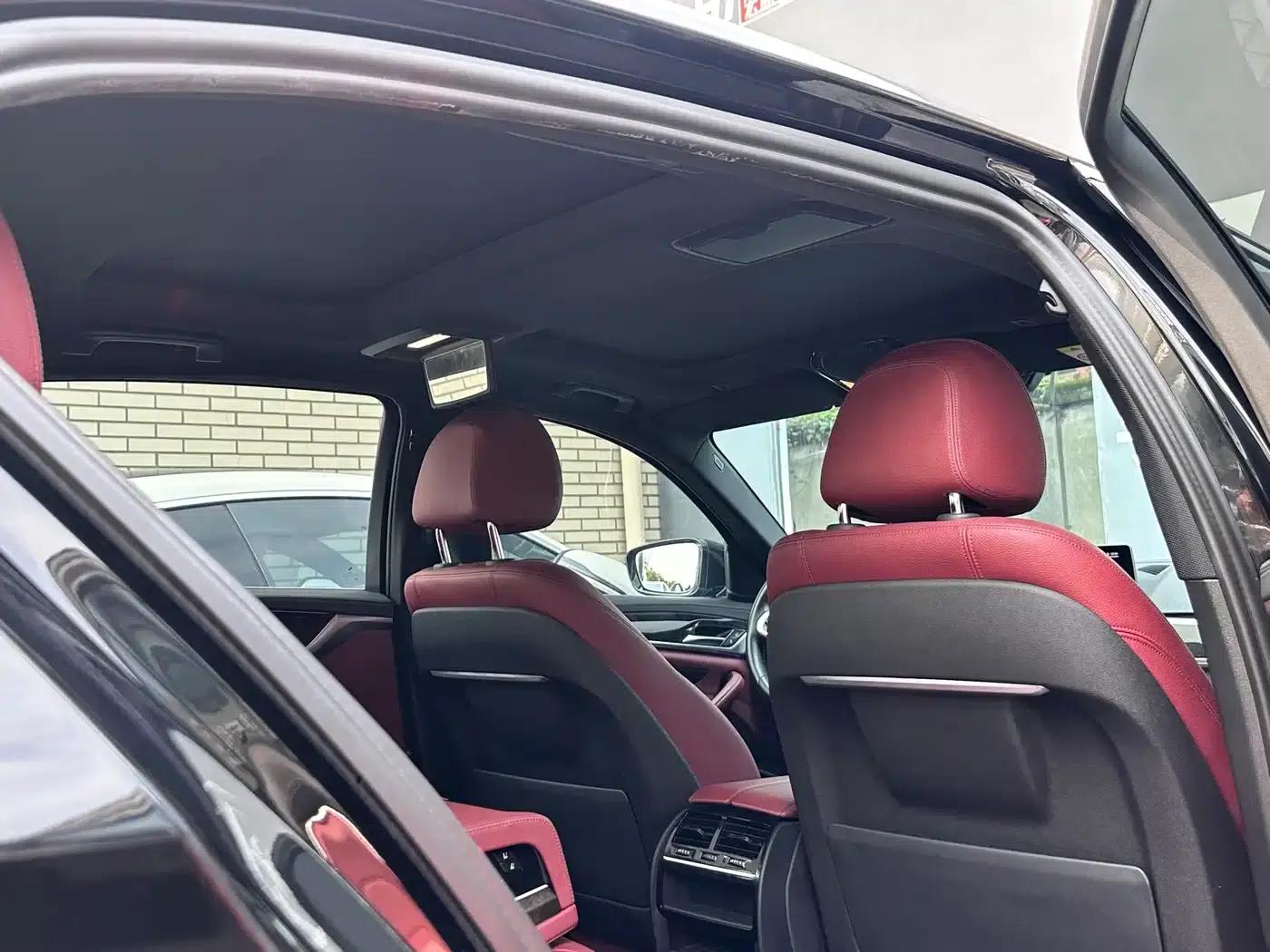 2020 BMW 5 Series 530Li Leading Edition M Sport Package — миниатюра 8