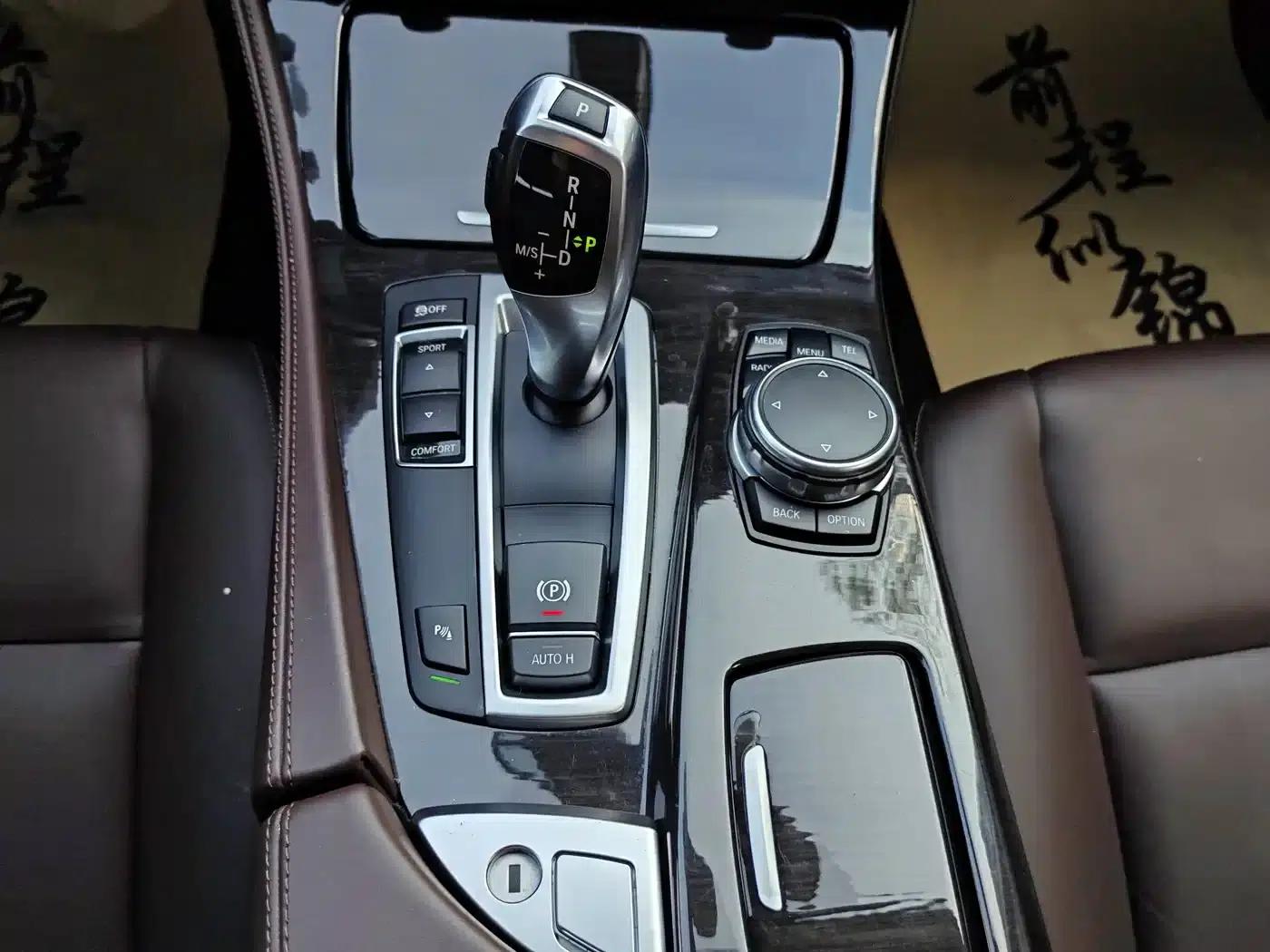 2014 BMW 5 Series 525Li Luxury Design Package — миниатюра 14