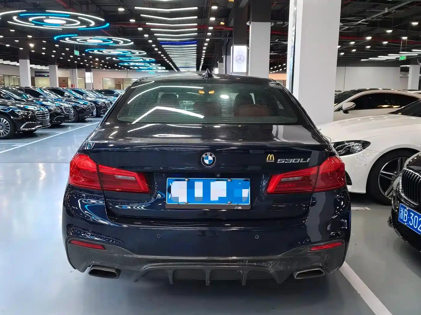 2018 BMW 5 Series Facelift 530Li Leading Edition M Sport Package — миниатюра 15