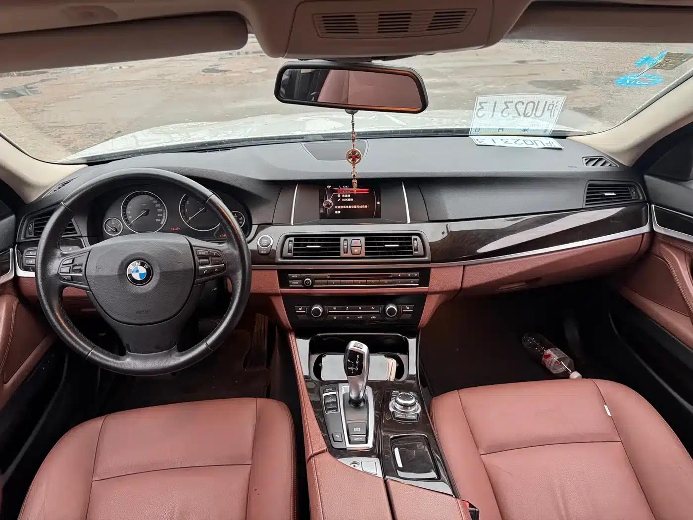 2014 BMW 5 Series 525Li Leading Edition — миниатюра 6