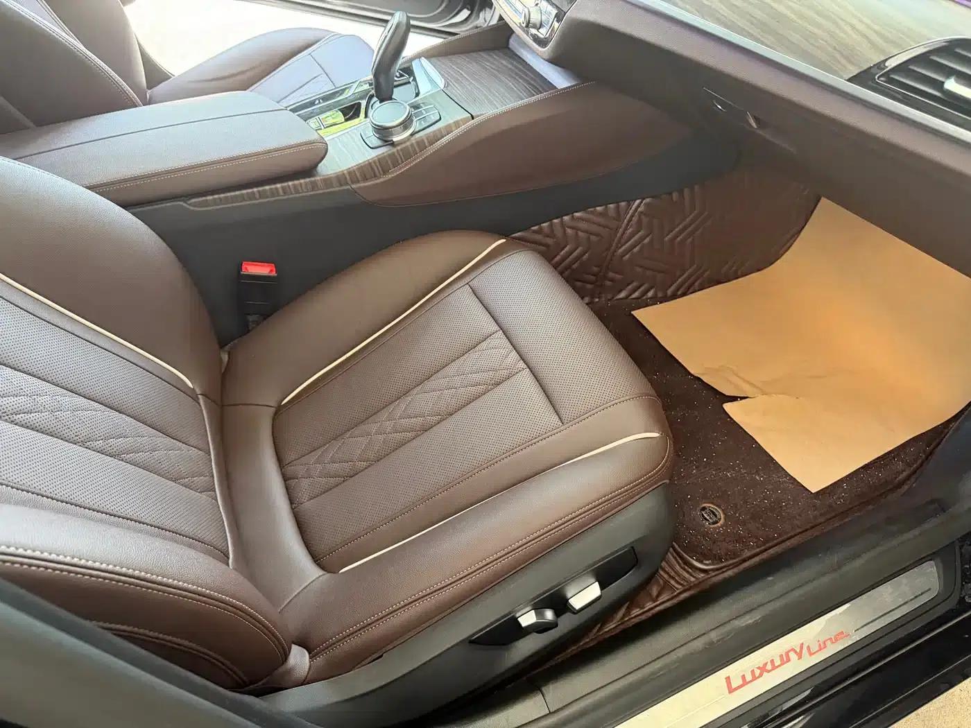 2022 BMW 5 Series 530Li Leading Edition M Sport Package — миниатюра 11