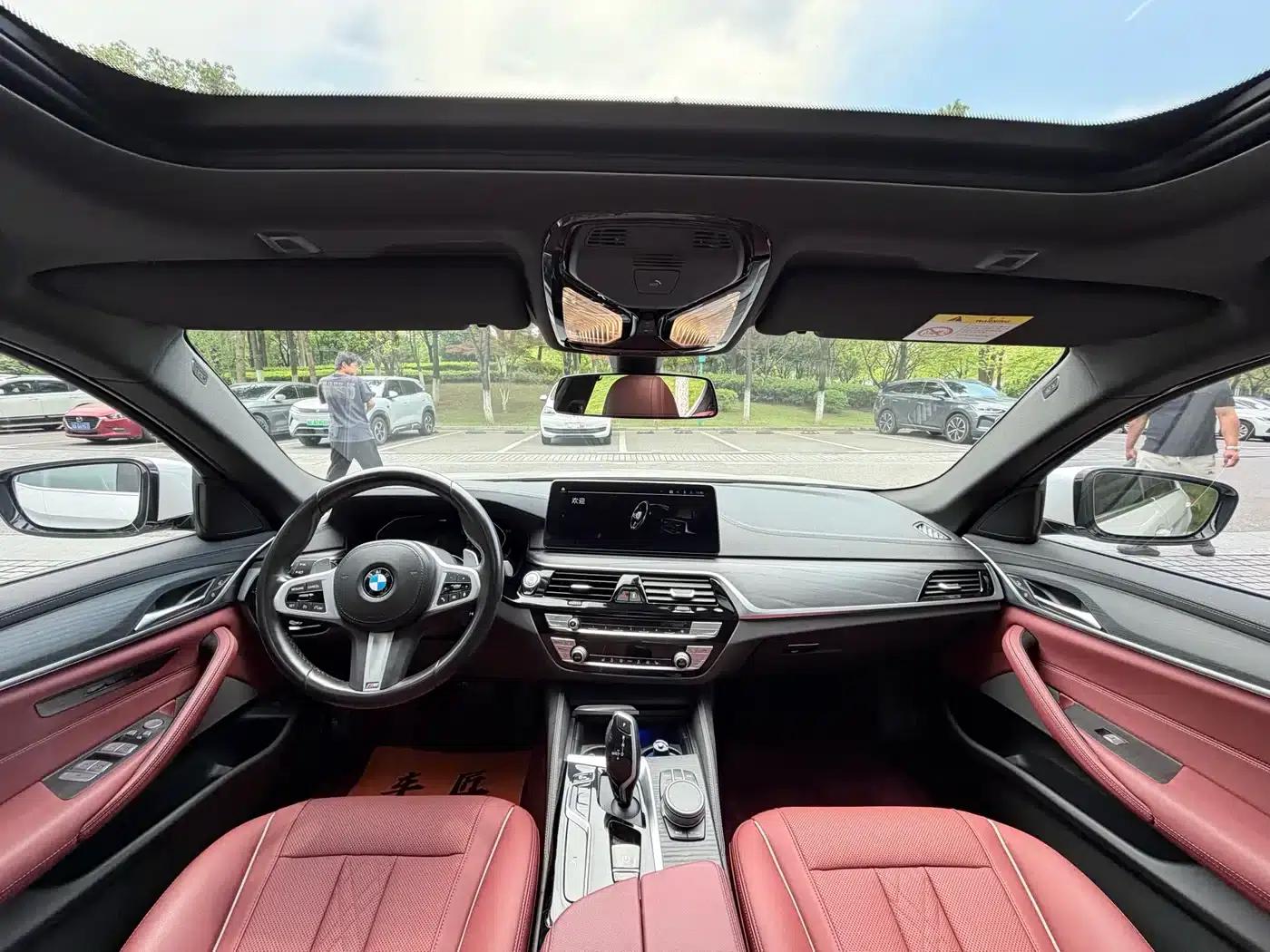 2021 BMW 5 Series 530Li Leading Edition M Sport Package — миниатюра 5