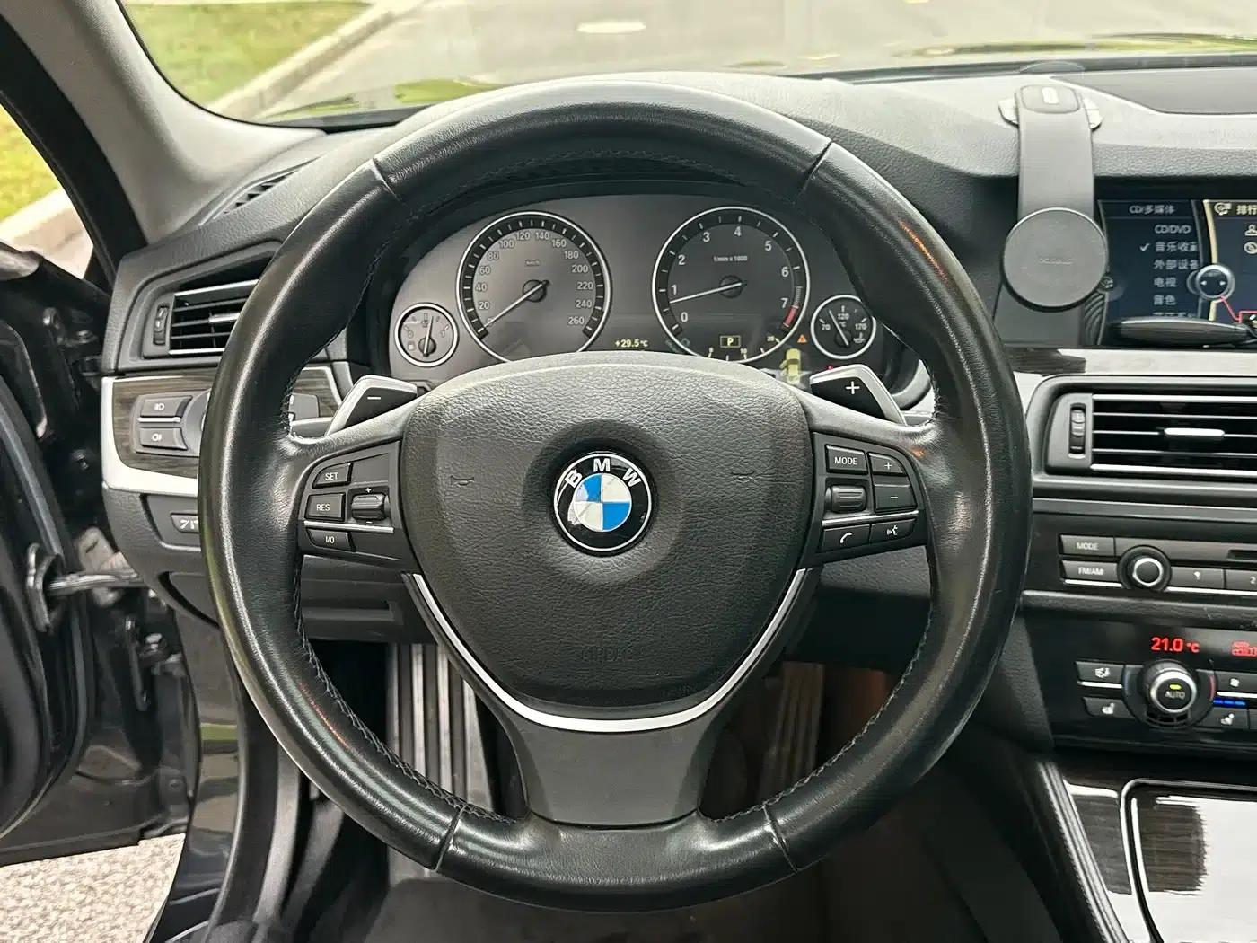 2011 BMW 5 Series 535Li Executive Edition — миниатюра 15