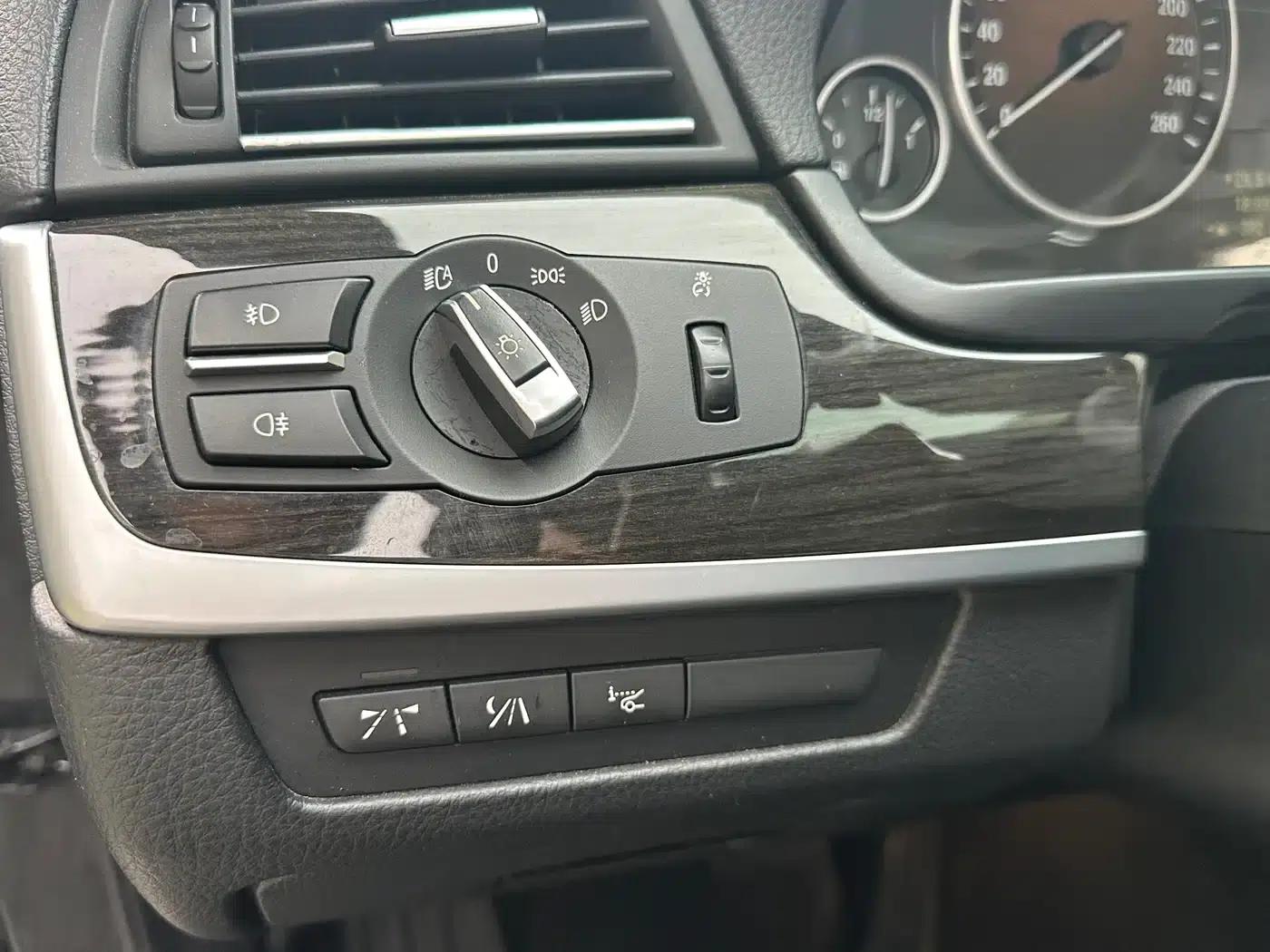 2011 BMW 5 Series 535Li Executive Edition — миниатюра 26