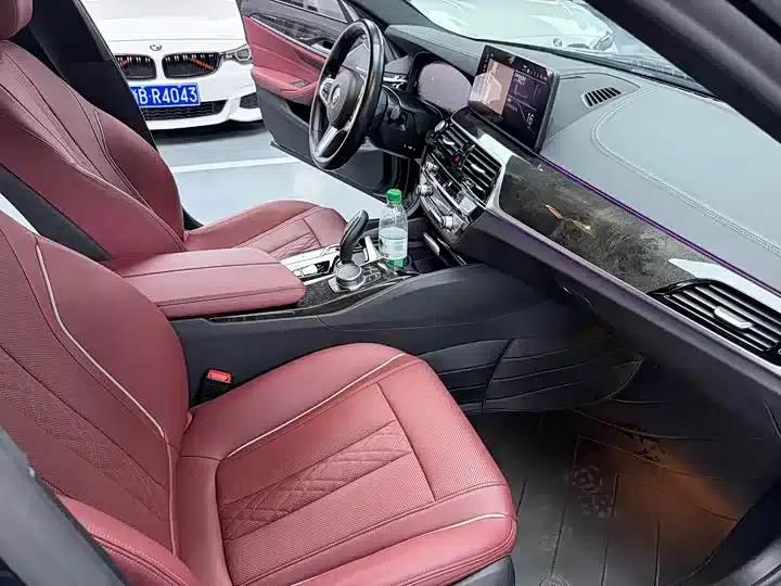 2021 BMW 5 Series 525Li M Sport Package — миниатюра 13