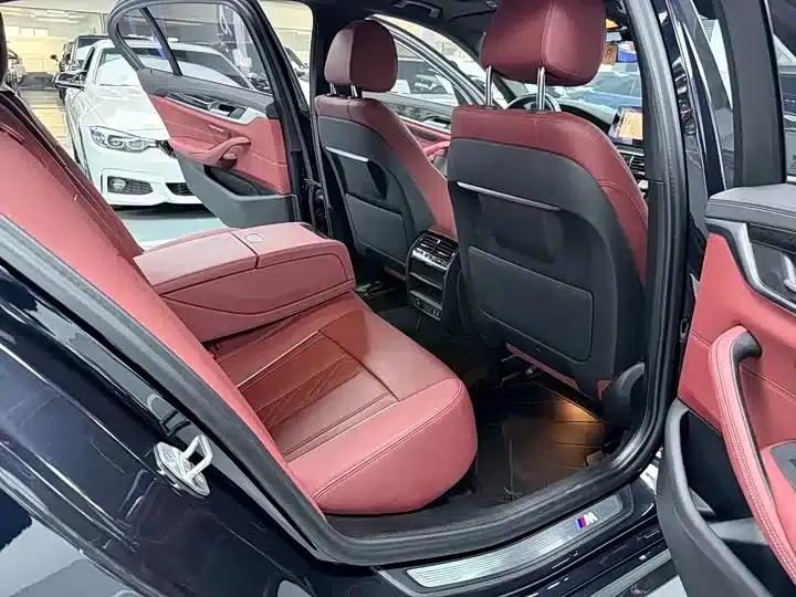 2021 BMW 5 Series 525Li M Sport Package — миниатюра 14