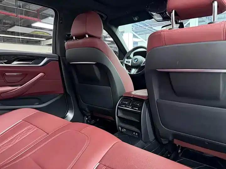 2021 BMW 5 Series 525Li M Sport Package — миниатюра 12