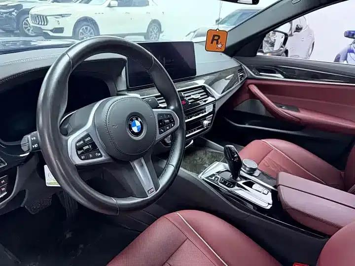 2021 BMW 5 Series 525Li M Sport Package — миниатюра 5