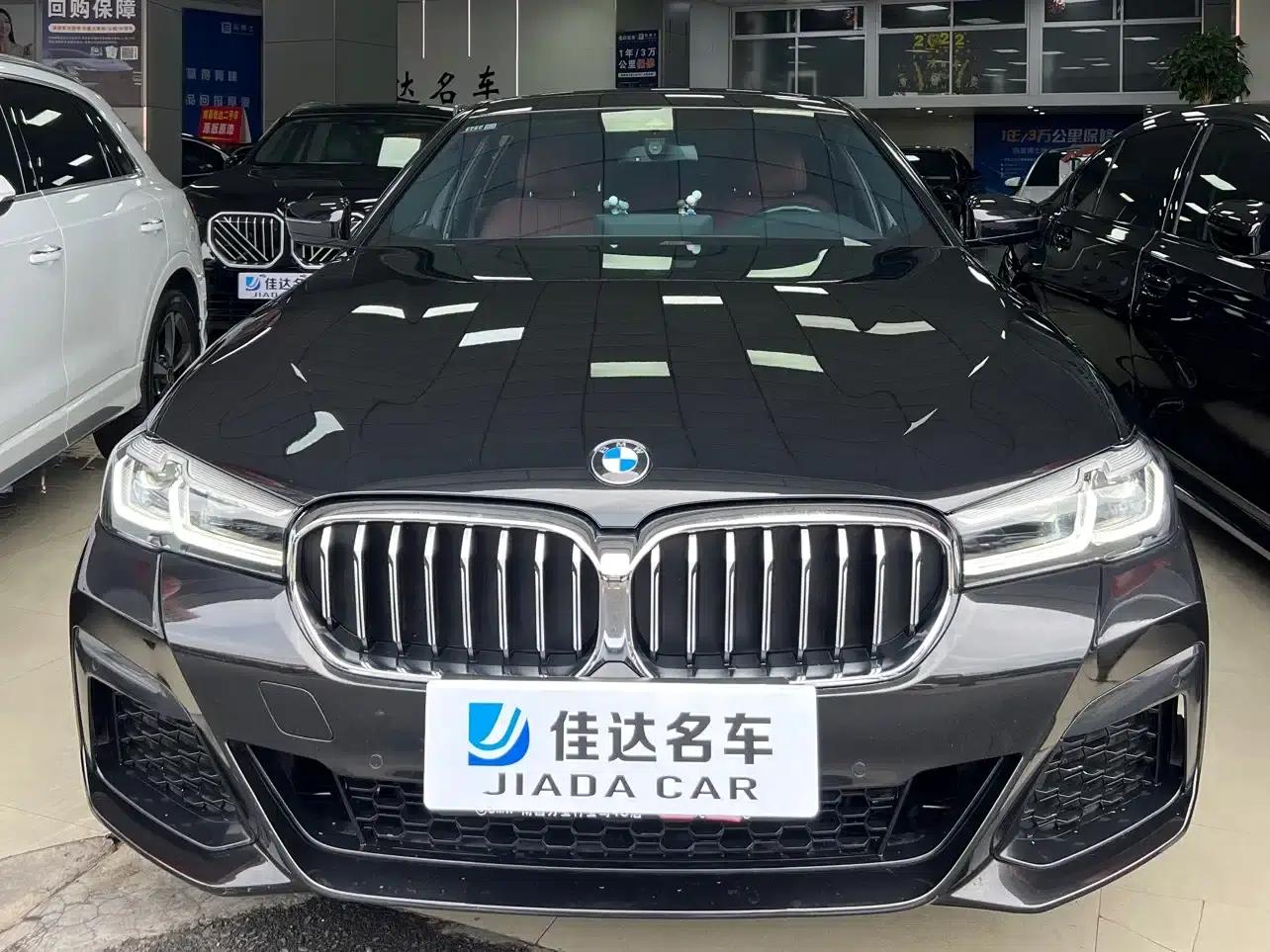 2022 BMW 5 Series 530Li Leading Edition M Sport Package — миниатюра 2