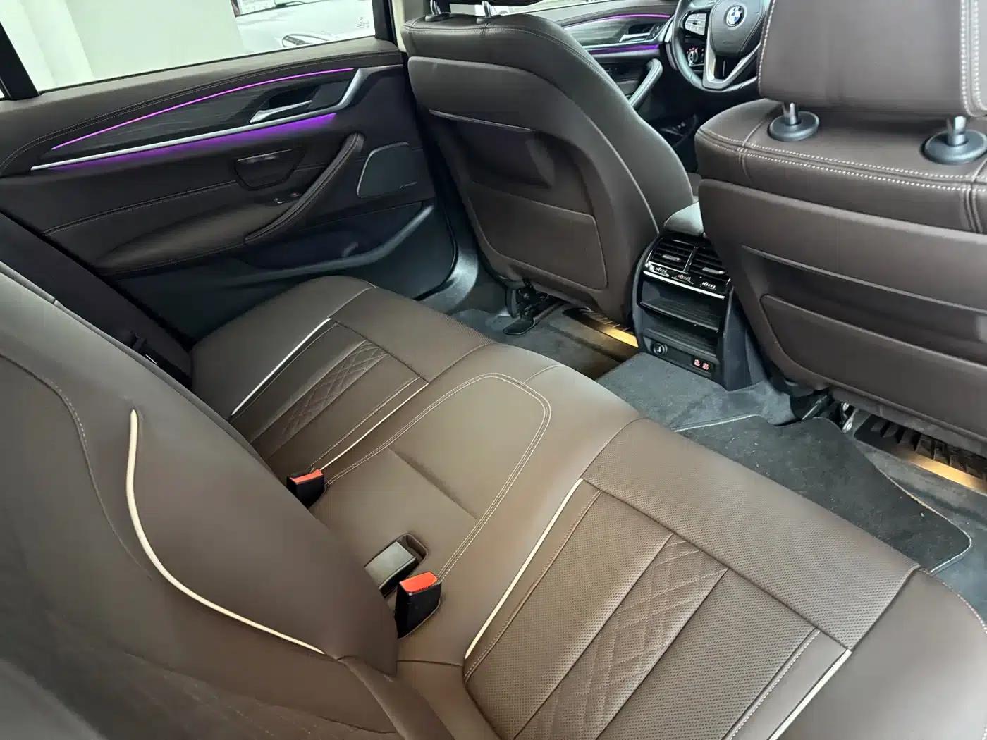 2022 BMW 5 Series 530Li Leading Luxury Package — миниатюра 16