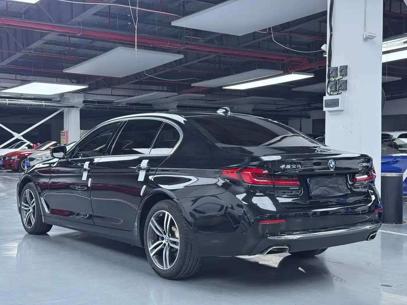 2022 BMW 5 Series 530Li Leading Luxury Package — миниатюра 21