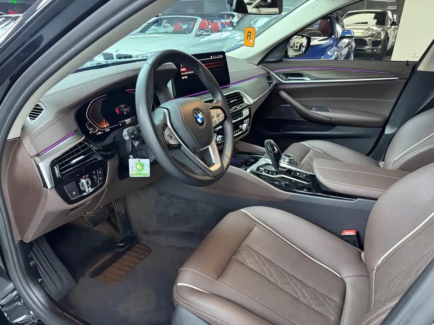 2022 BMW 5 Series 530Li Leading Luxury Package — миниатюра 4