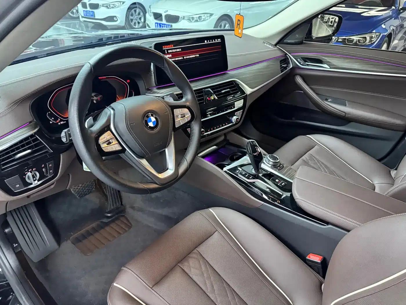 2022 BMW 5 Series 530Li Leading Luxury Package — миниатюра 6