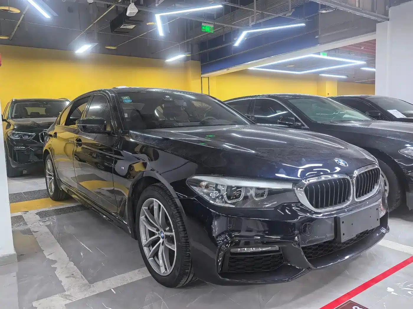 2019 BMW 5 Series 525Li M Sport Package — миниатюра 3