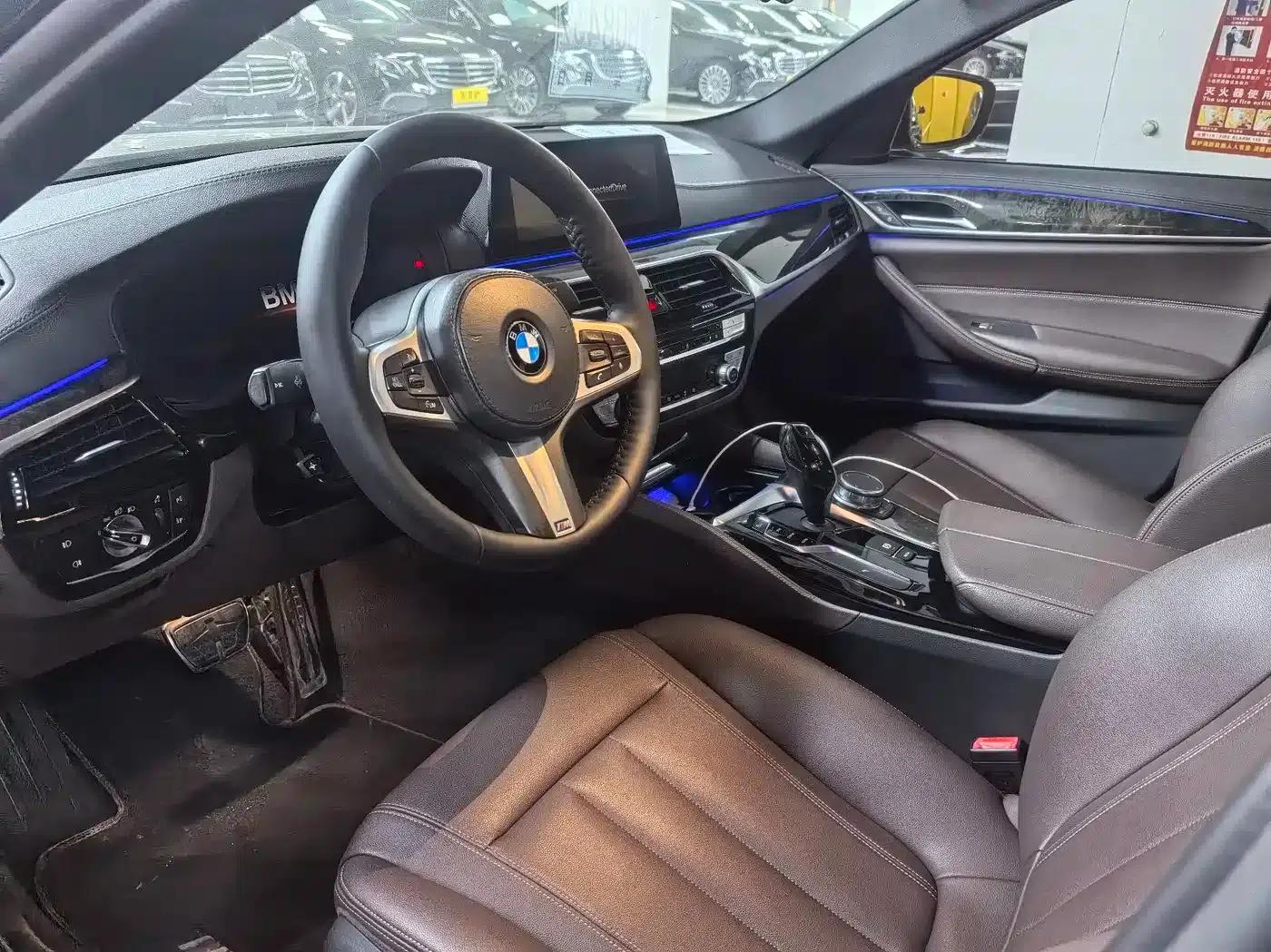 2019 BMW 5 Series 525Li M Sport Package — миниатюра 4