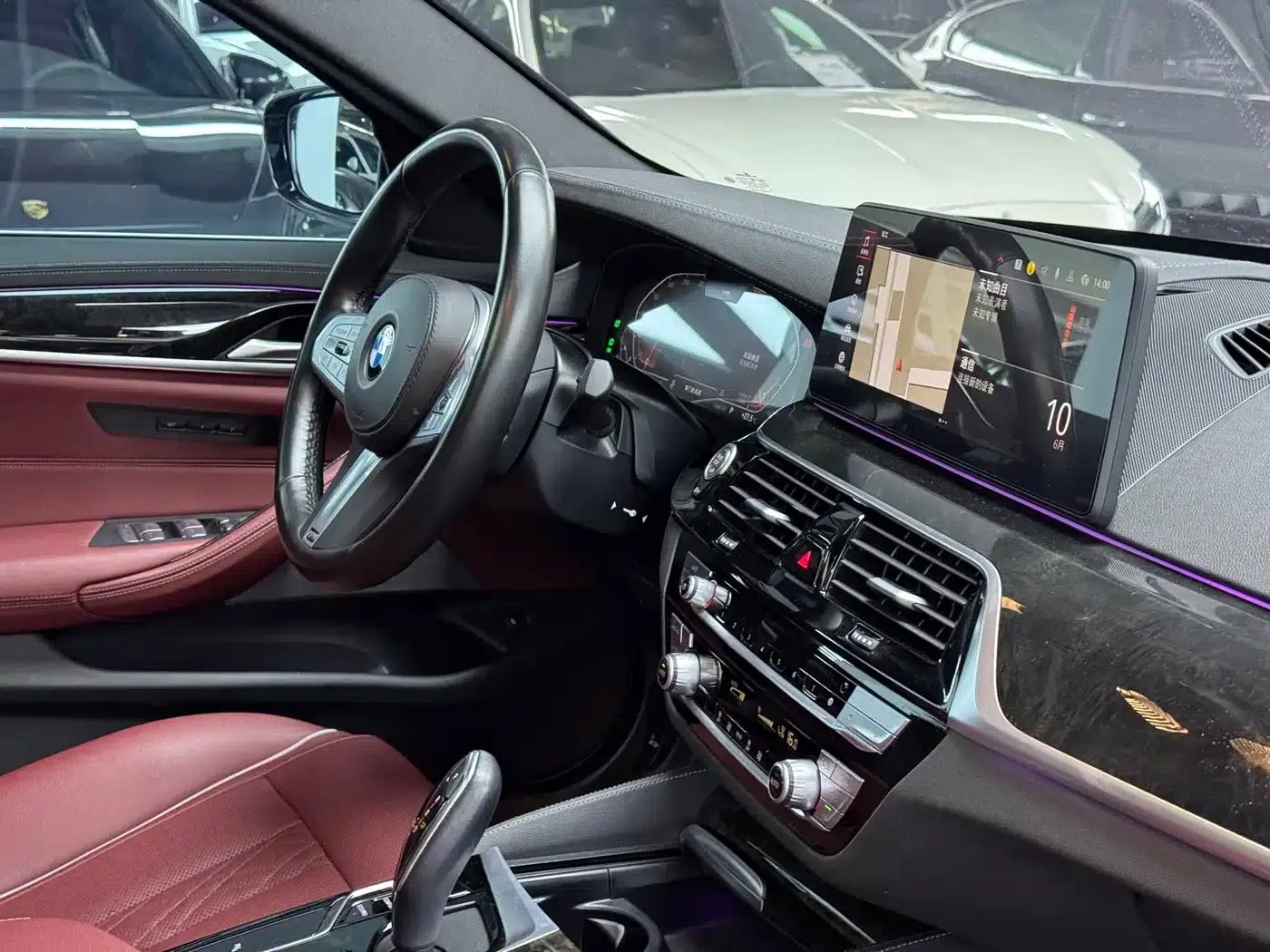 2021 BMW 5 Series 525Li M Sport Package — миниатюра 19