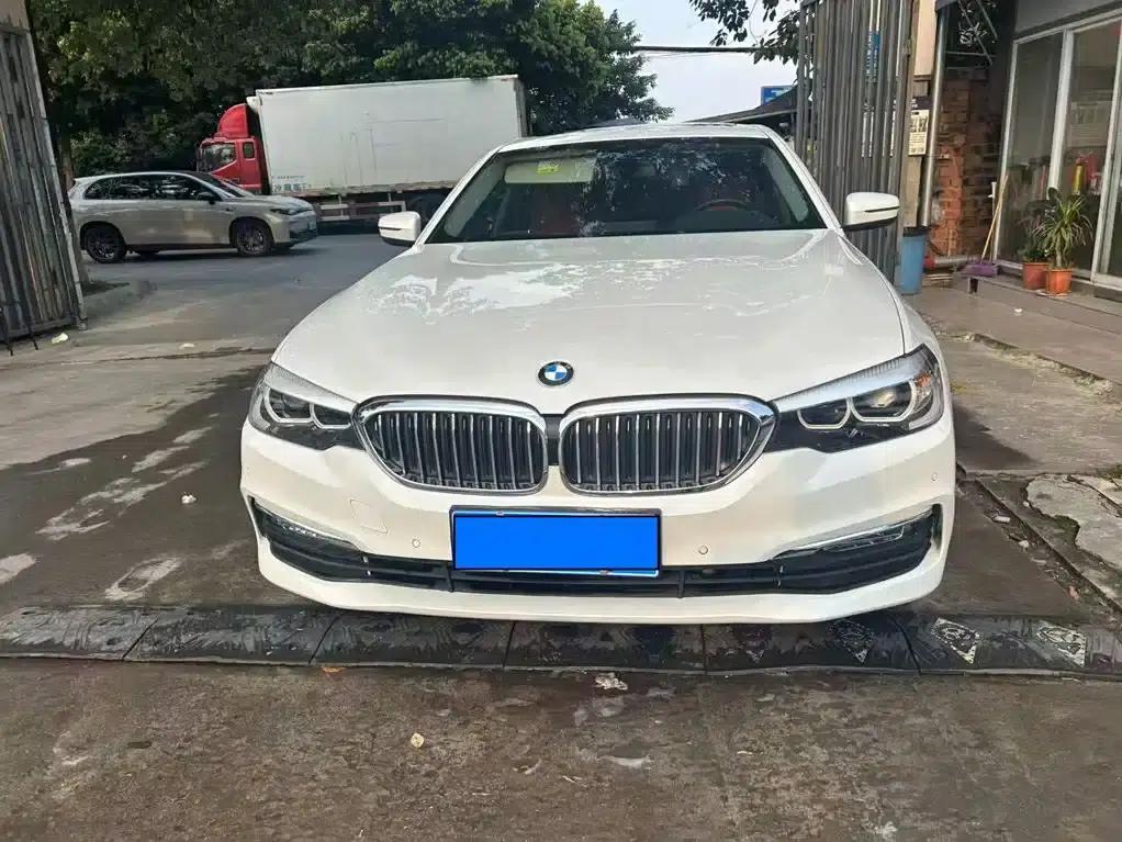 BMW 5 Series 2018 528Li Launch Special Edition — миниатюра 2