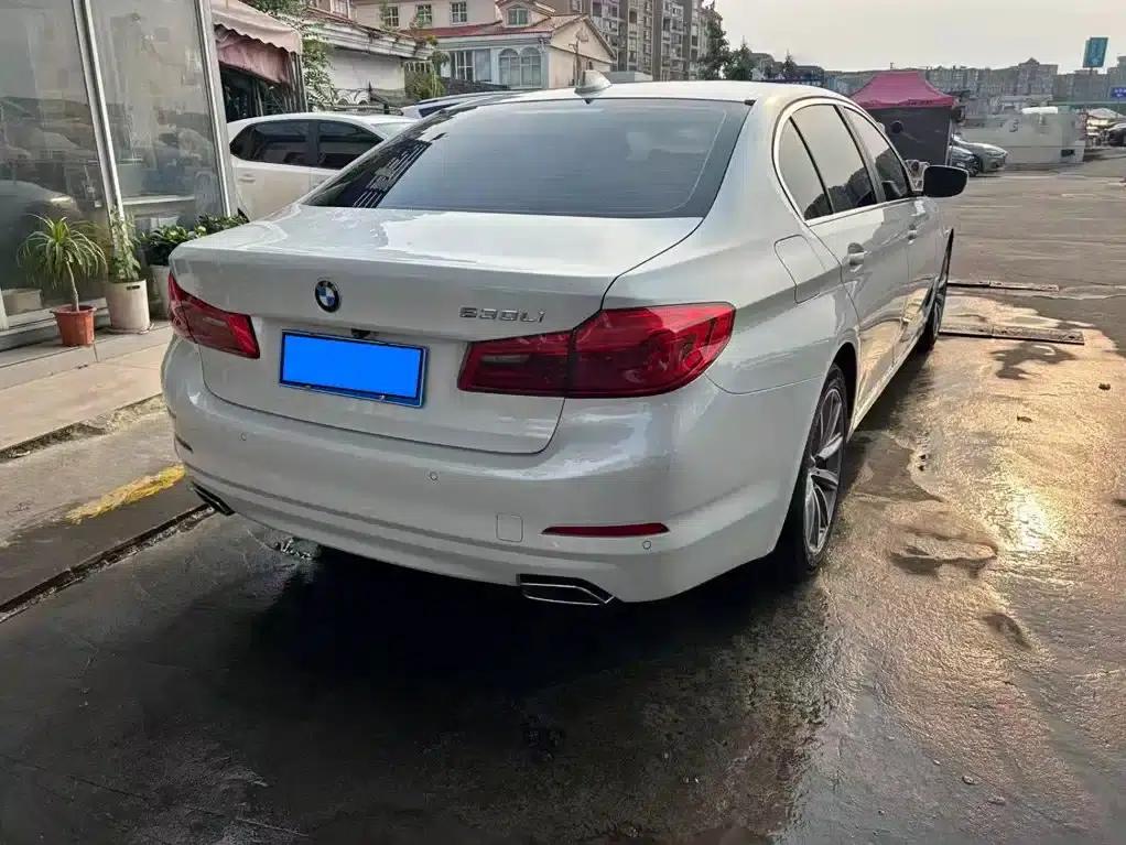 BMW 5 Series 2018 528Li Launch Special Edition — миниатюра 17