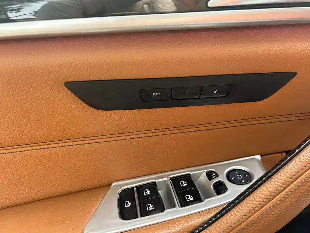 BMW 5 Series 2018 528Li Launch Special Edition — миниатюра 6