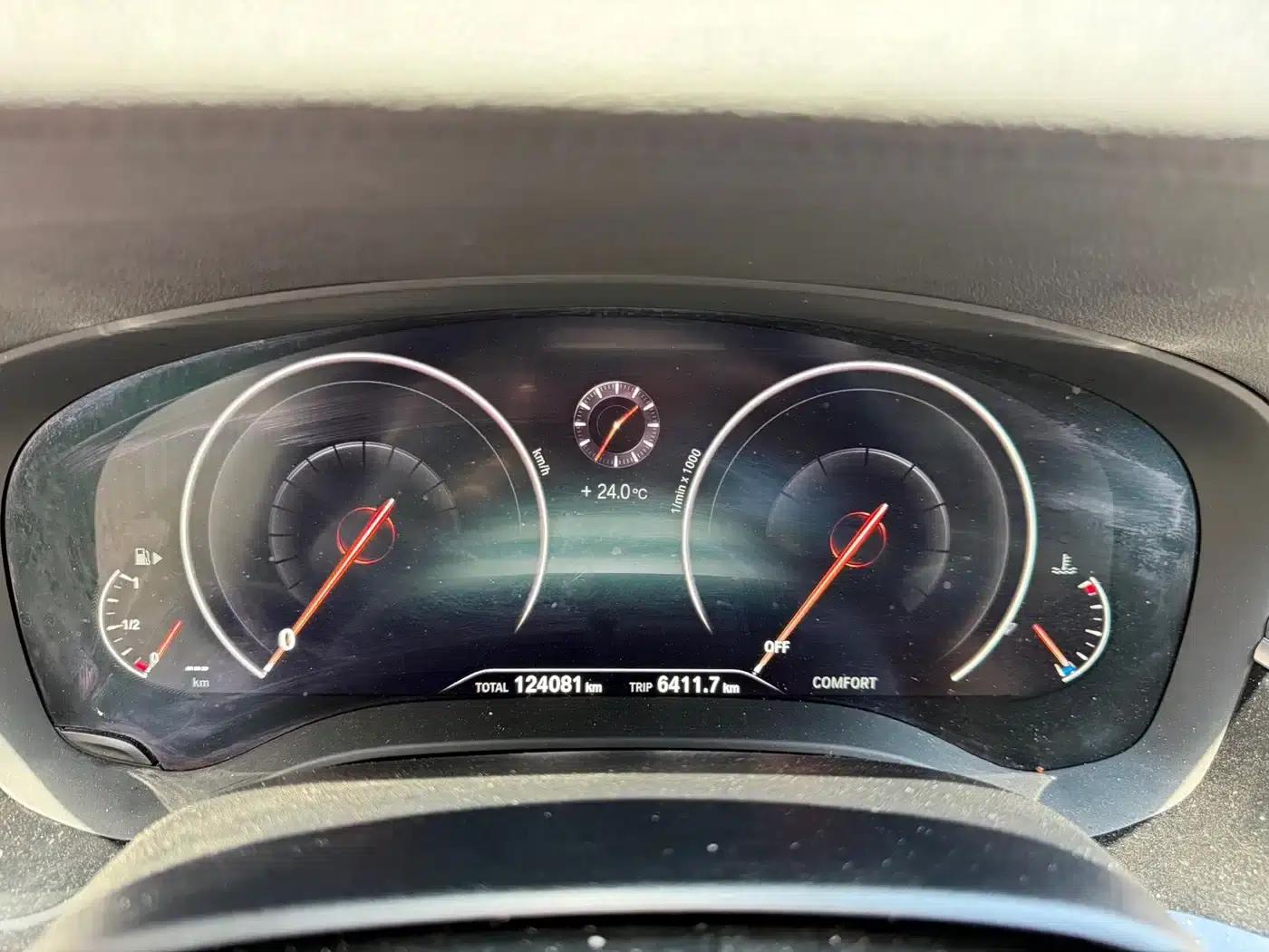 BMW 5 Series 2019 530Li Leading Luxury Package — миниатюра 9