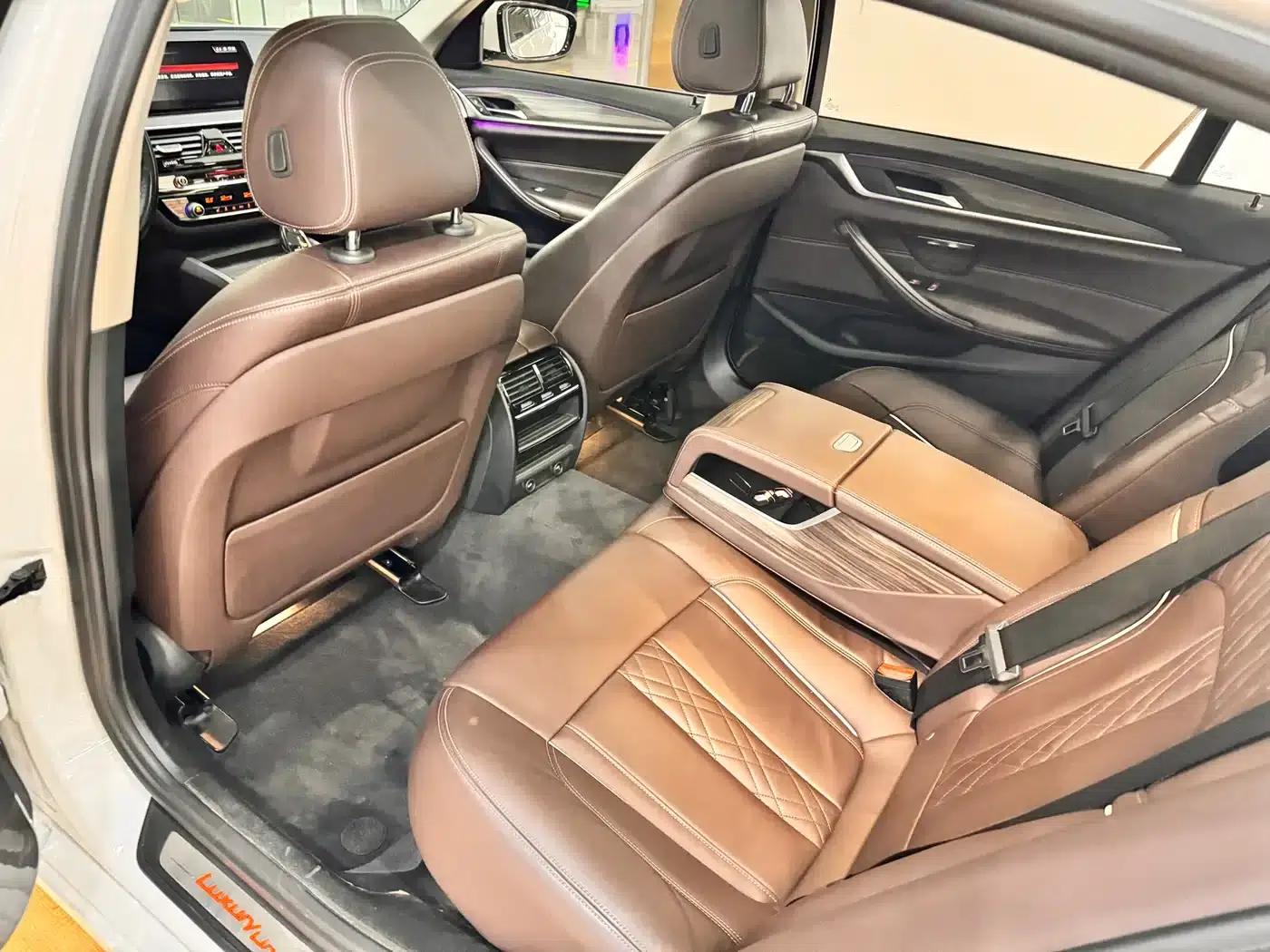 2018 BMW 5 Series Facelift 530Li Leading Luxury Package — миниатюра 11