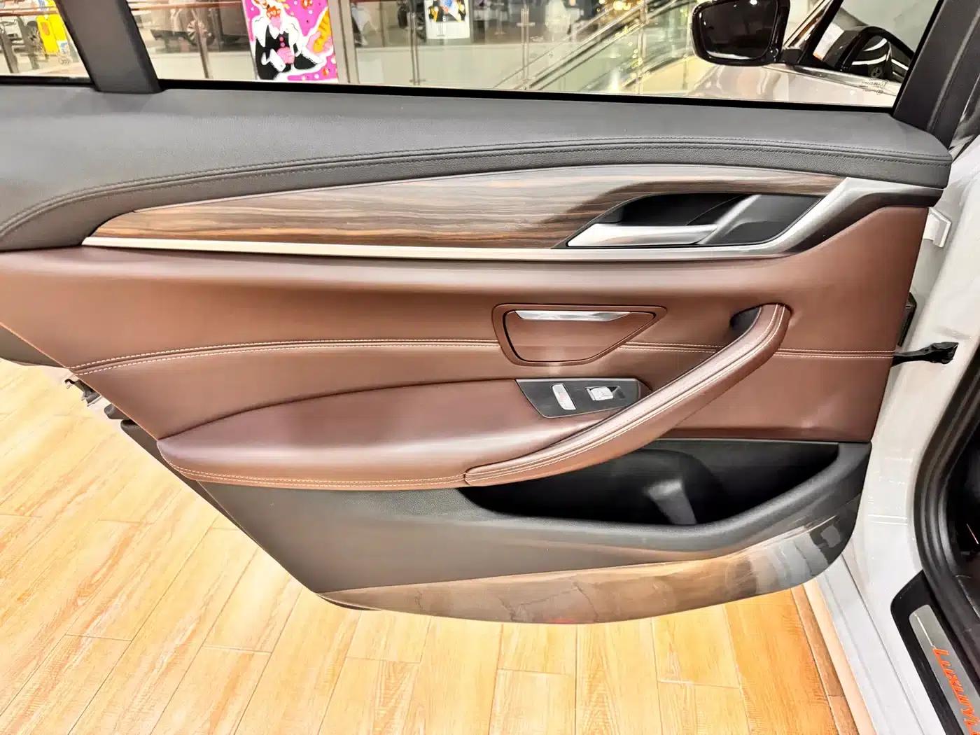 2018 BMW 5 Series Facelift 530Li Leading Luxury Package — миниатюра 13