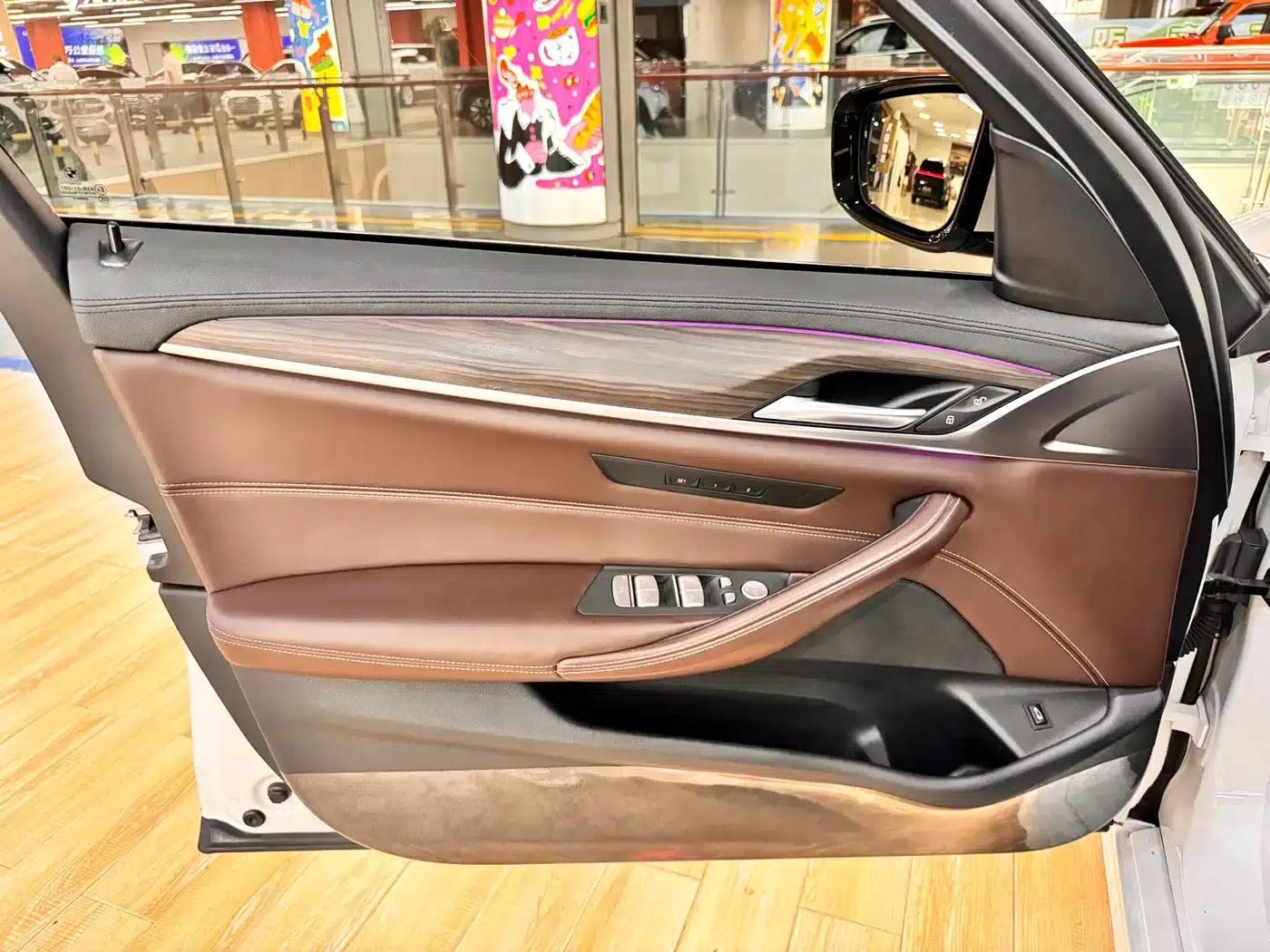2018 BMW 5 Series Facelift 530Li Leading Luxury Package — миниатюра 10