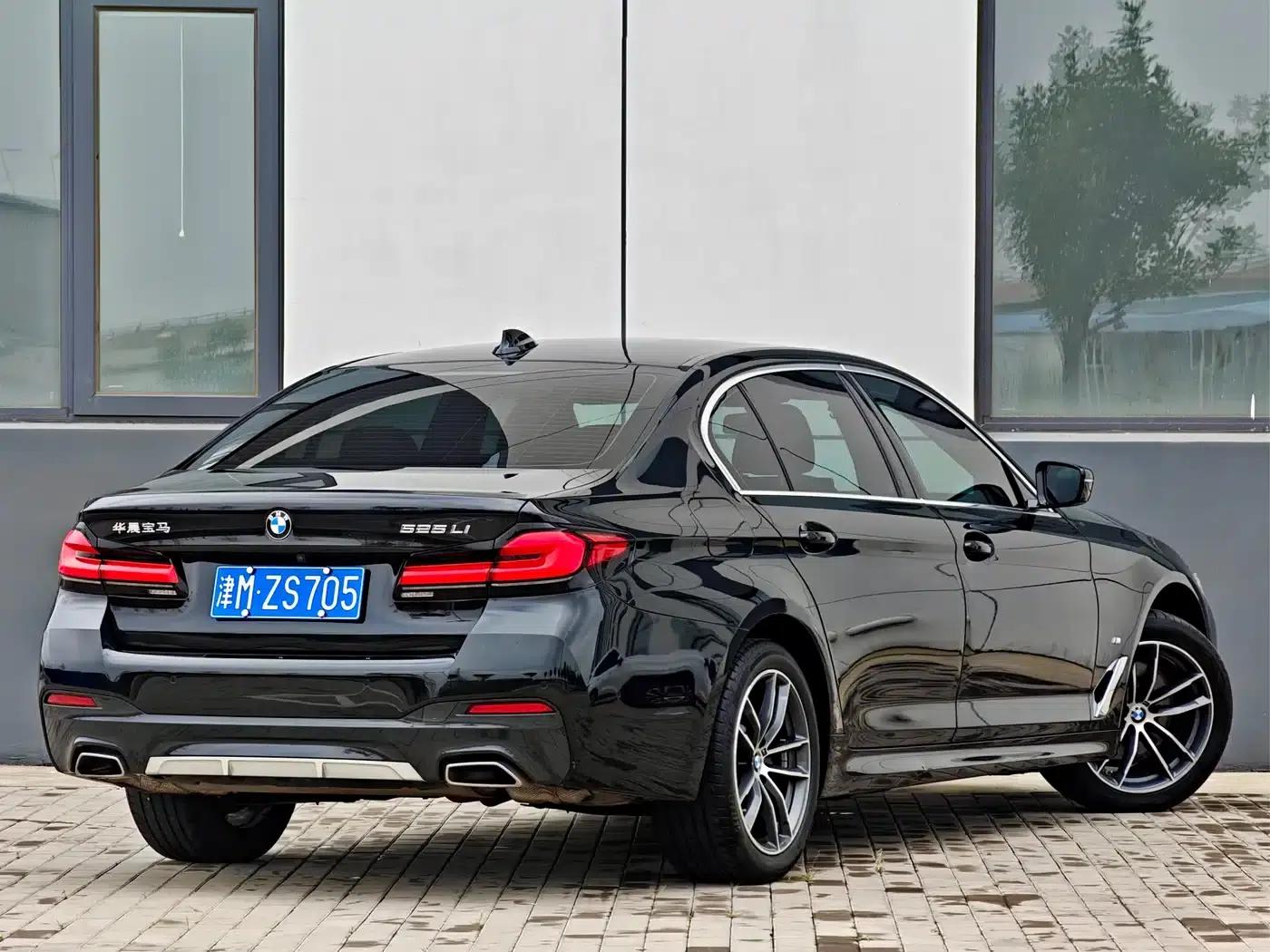 2021 BMW 5 Series Facelift 525Li M Sport Package — миниатюра 6