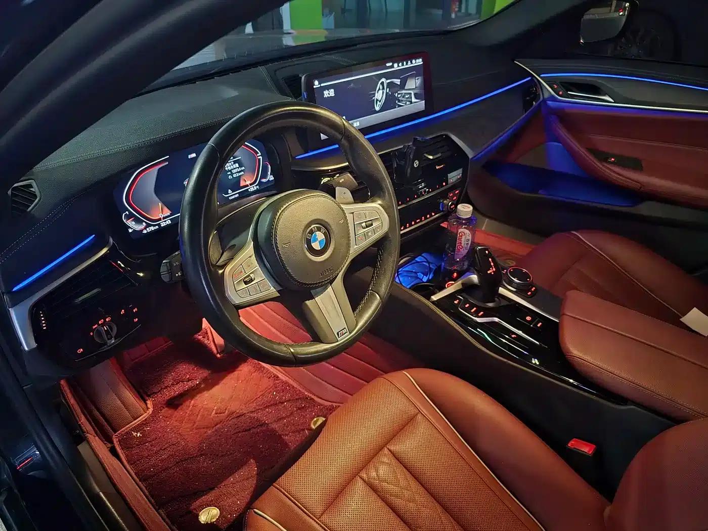 2023 BMW 5 Series 530Li Leading Edition M Sport Package — миниатюра 7