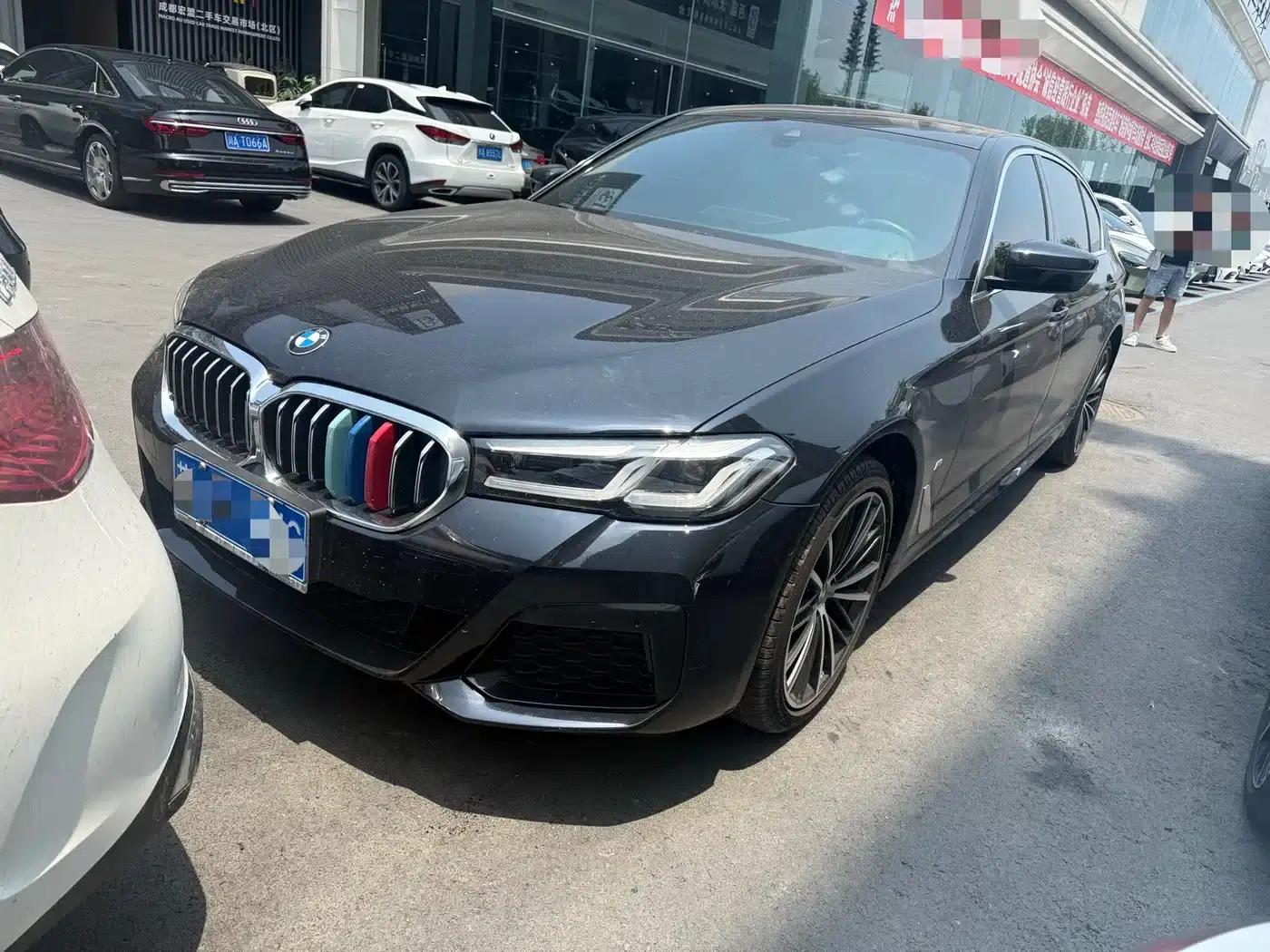 2023 BMW 5 Series 530Li Leading Edition M Sport Package — миниатюра 1