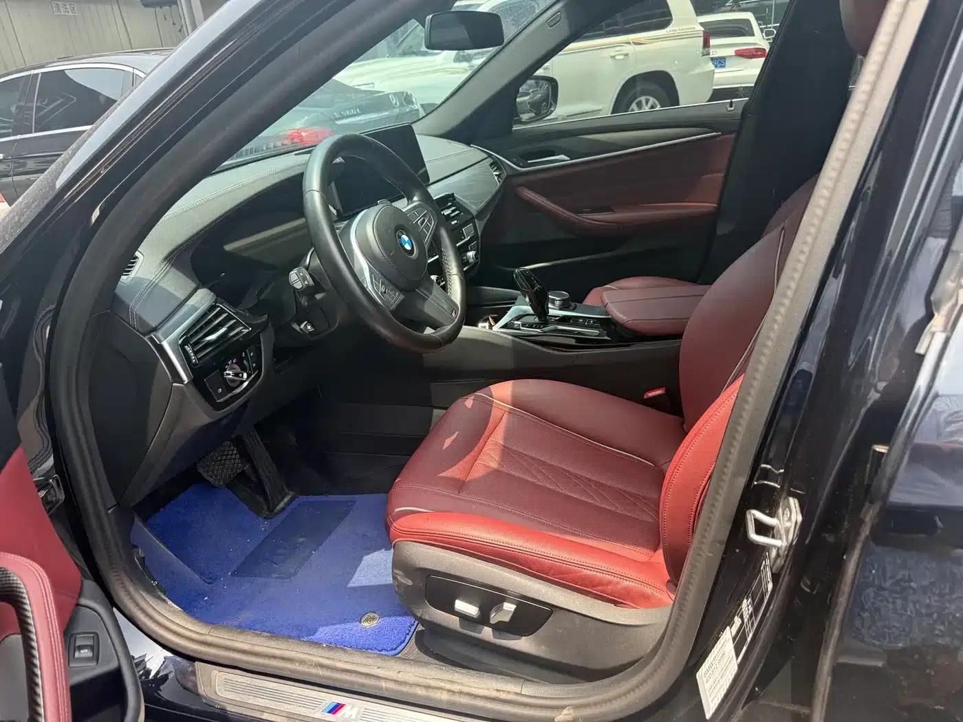 2023 BMW 5 Series 530Li Leading Edition M Sport Package — миниатюра 3