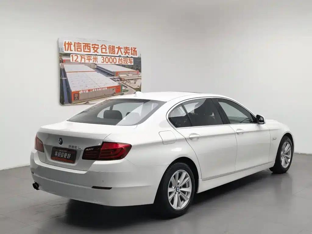 BMW 5 Series 2012 523Li Luxury — миниатюра 2