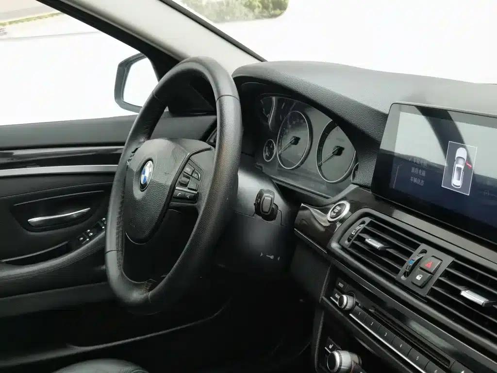 BMW 5 Series 2012 523Li Luxury — миниатюра 22