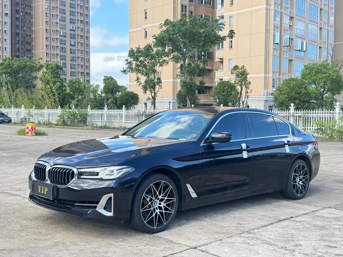 2023 BMW 5 Series 530Li Leading Luxury Package — миниатюра 1