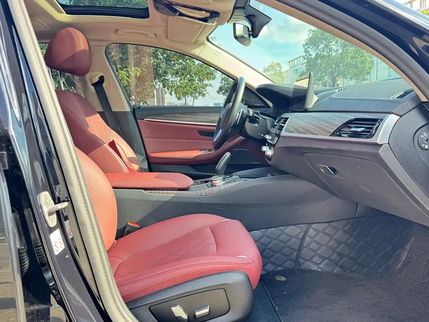 2023 BMW 5 Series 530Li Leading Luxury Package — миниатюра 13