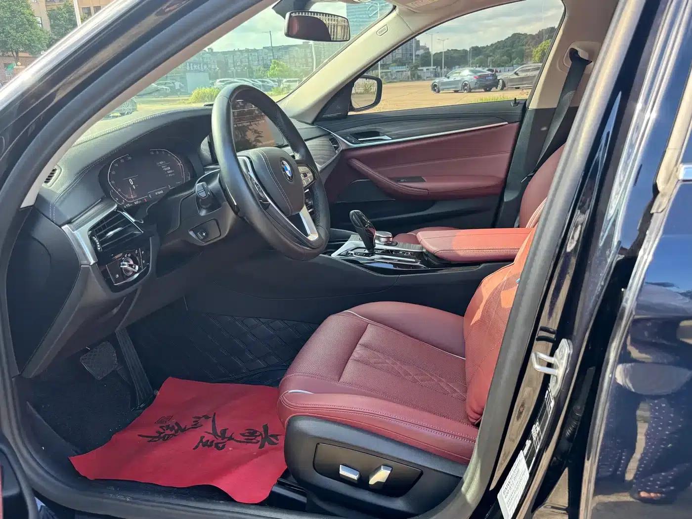2023 BMW 5 Series 530Li Leading Luxury Package — миниатюра 16