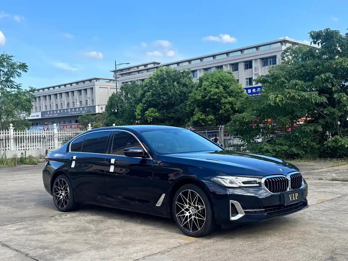 2023 BMW 5 Series 530Li Leading Luxury Package — миниатюра 3