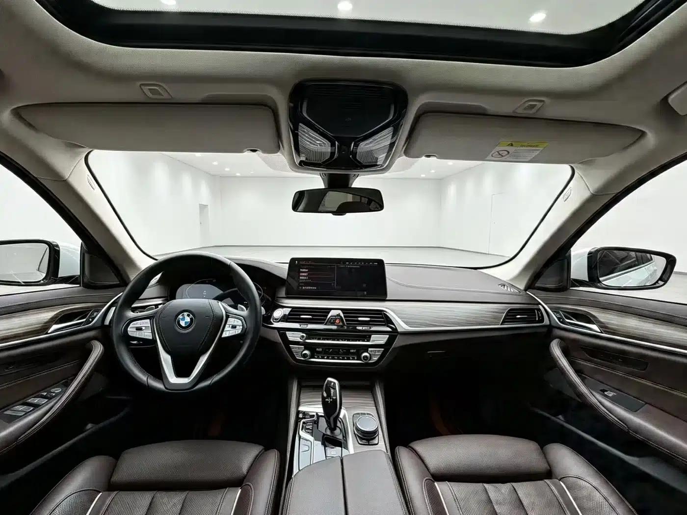 BMW 5 Series 2022 530Li Luxury Package — миниатюра 5